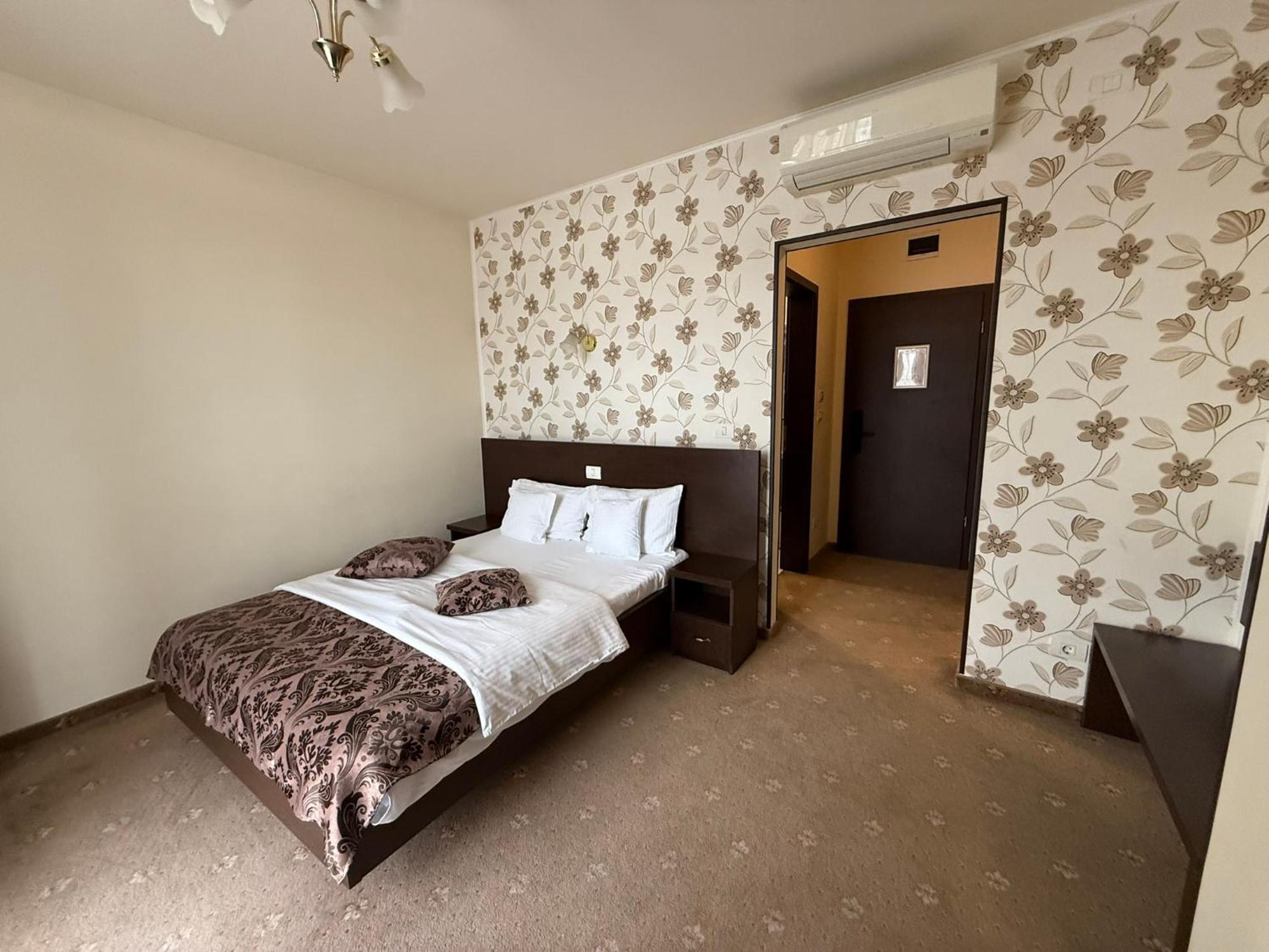 Hotel Miky Arad Zewnętrze zdjęcie